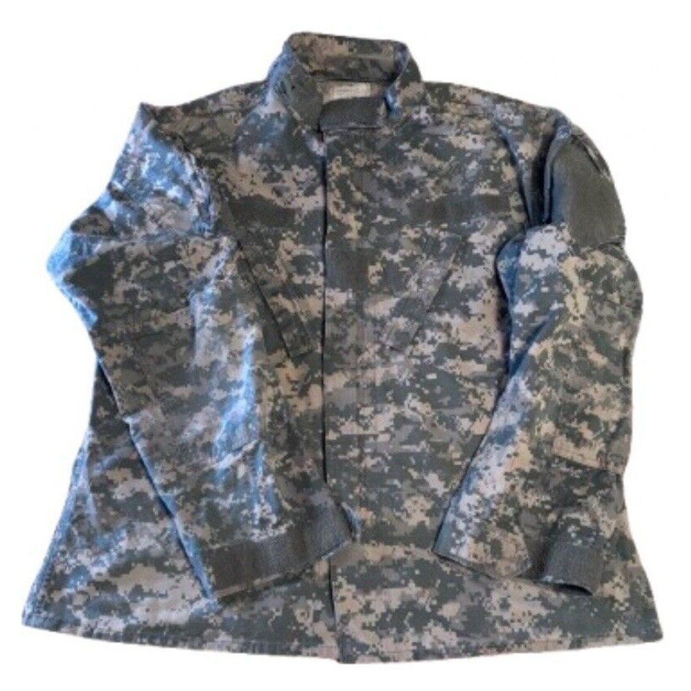 Army Camo Set Large Long Sleeve Shirt &Cargo Pants.  Authenticated Paint Ball‎